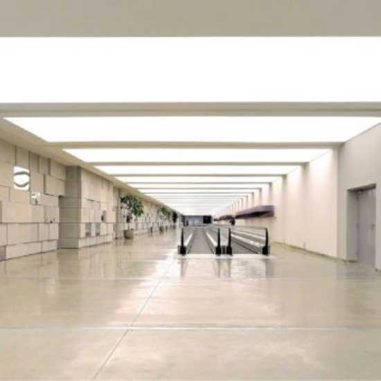 Picture of استرتش ابيض مضيء