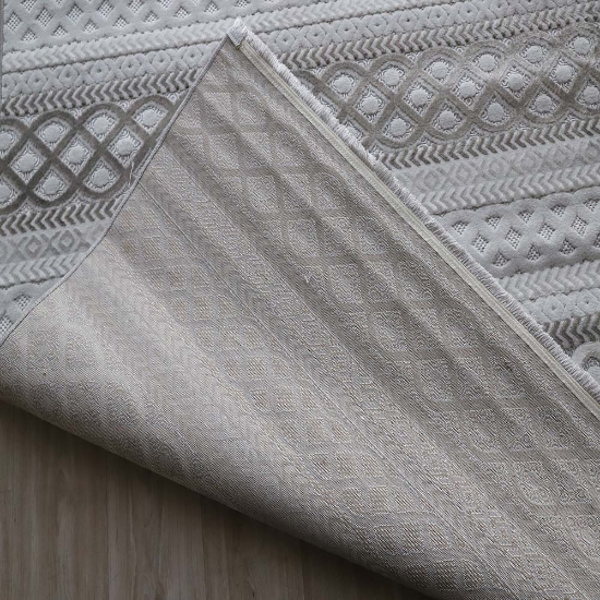 LIGHT GREY CREAM