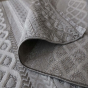 LIGHT GREY CREAM