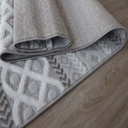 LIGHT GREY CREAM